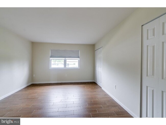 Building Photo - 801 Henri Ct