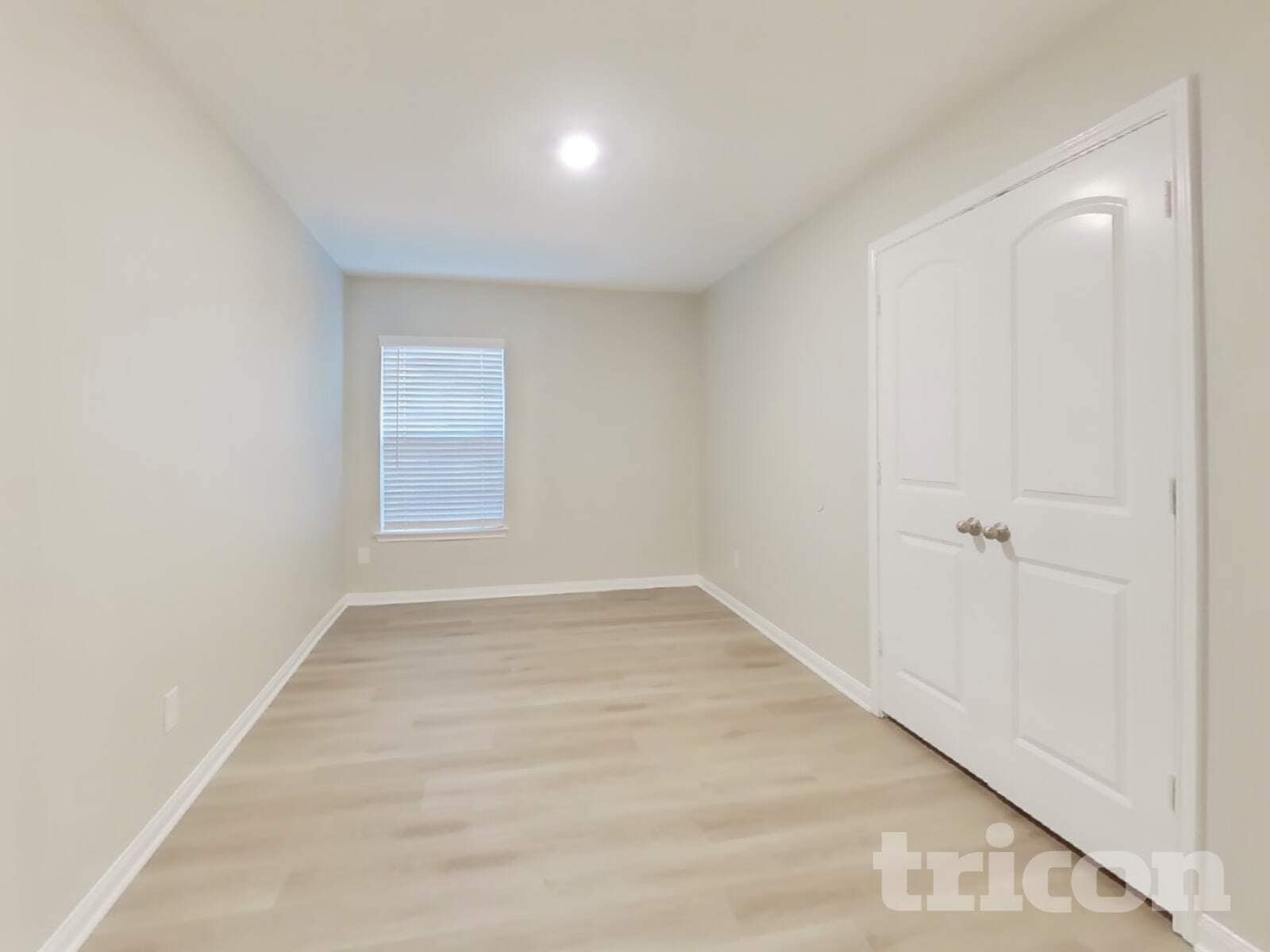 Building Photo - 23048 Shakespeare Dr