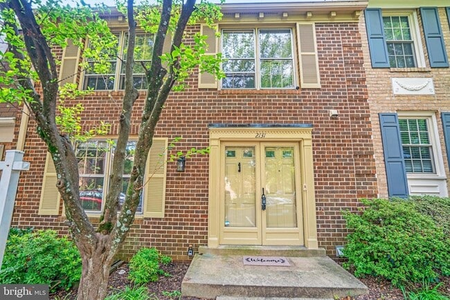 Building Photo - 2131 Kings Mill Ct