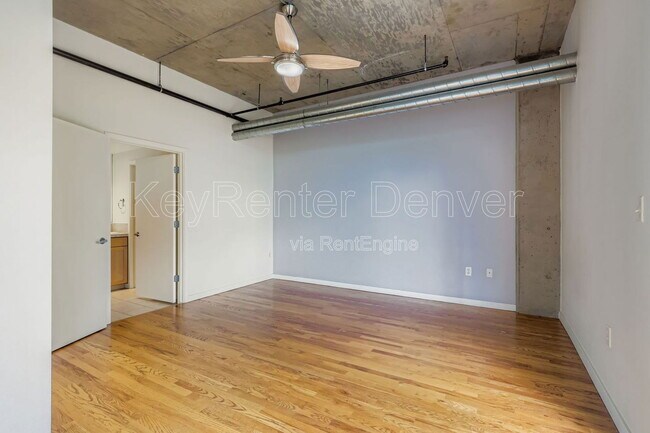 Building Photo - 3201 Shoshone St