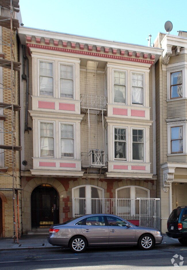 Building Photo - 969 Pine St