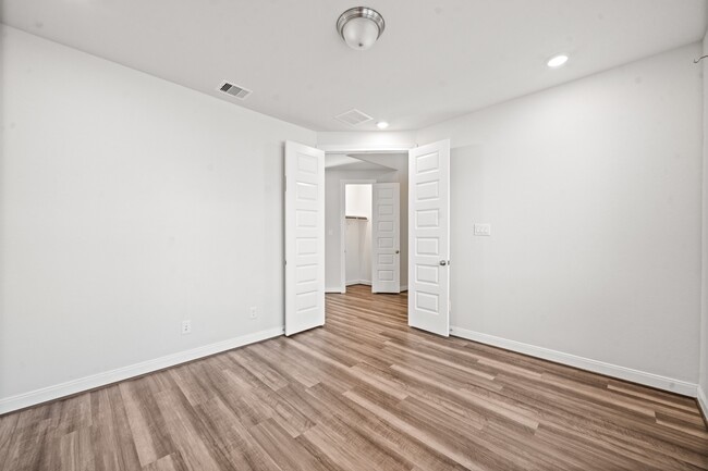 Building Photo - 8835 Orchid Vly Wy