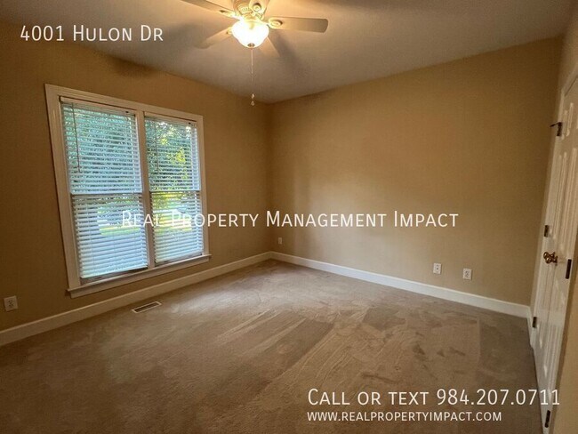 Building Photo - 4001 Hulon Dr