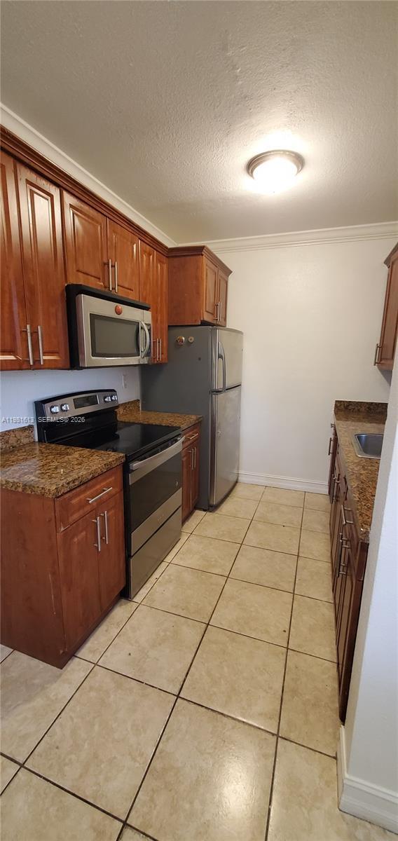 Building Photo - 1925 Madison St