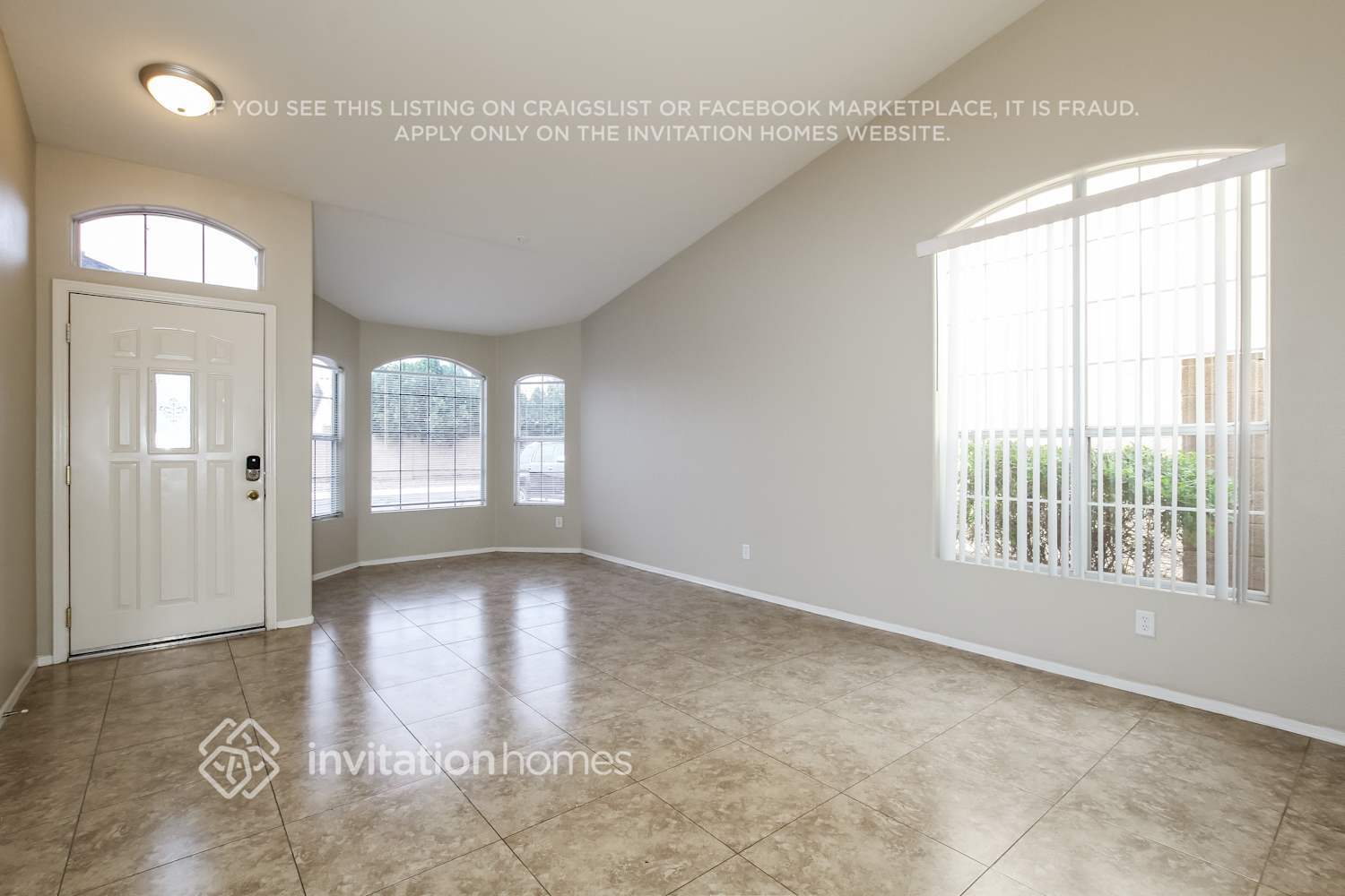Building Photo - 15923 N 89th Ave