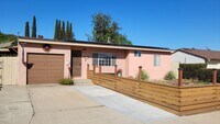 Building Photo - Recently Renovated 3 Bd / 2Ba with Den