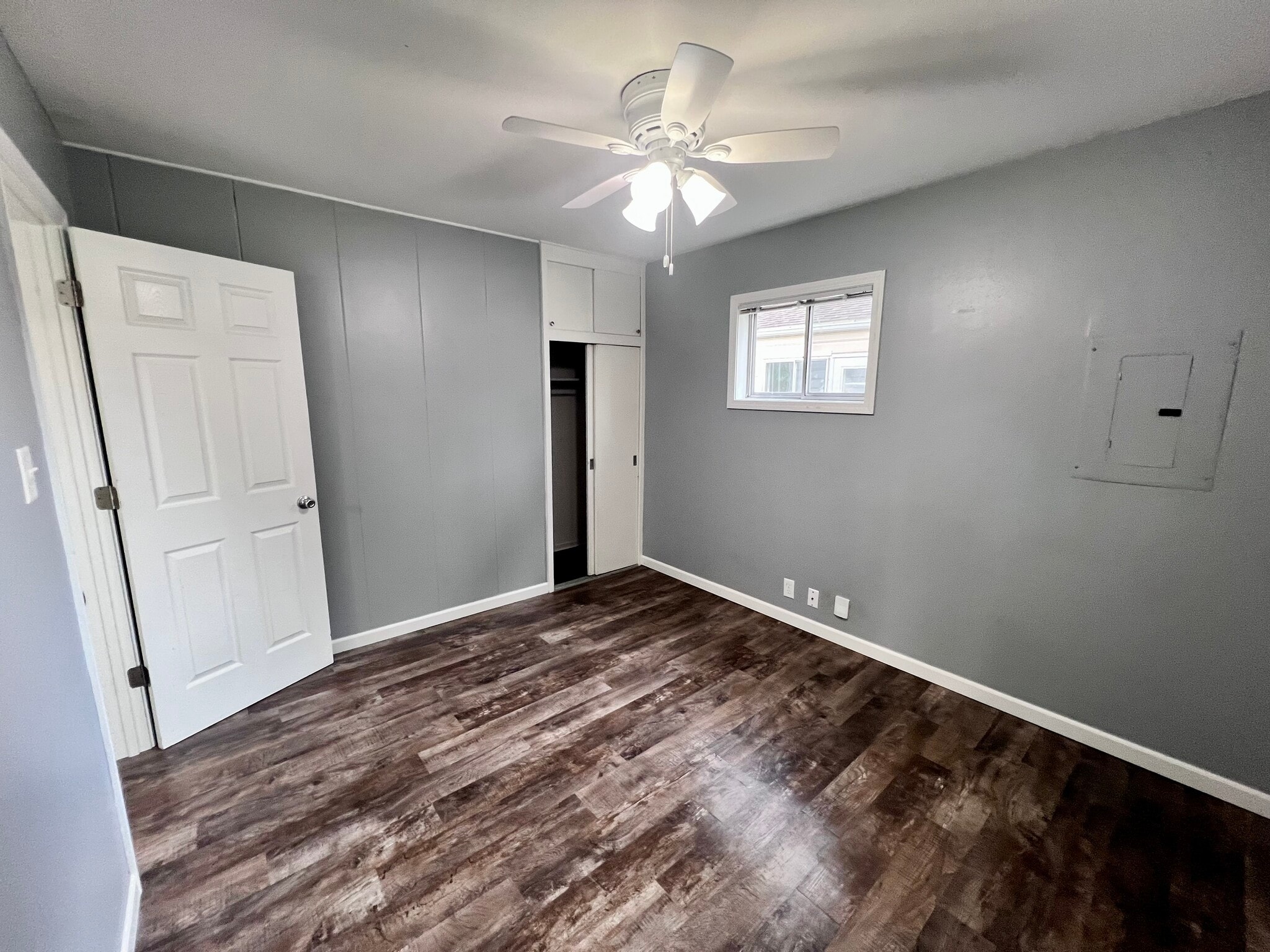 Building Photo - 4204 Woodvale Dr