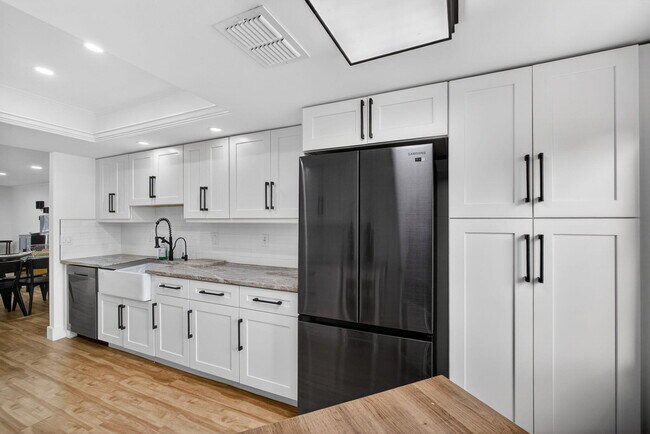 Building Photo - 1210 Sugar Sands Blvd