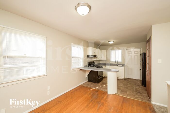 Building Photo - 8308 E 35th Pl