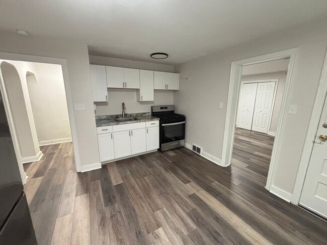 Building Photo - Beautiful Apartment for Rent