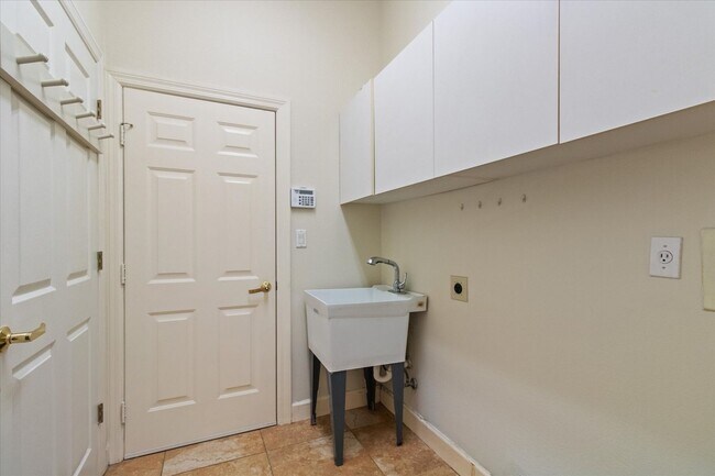 Building Photo - COMING SOON a Beautiful Pool Home in Trinity