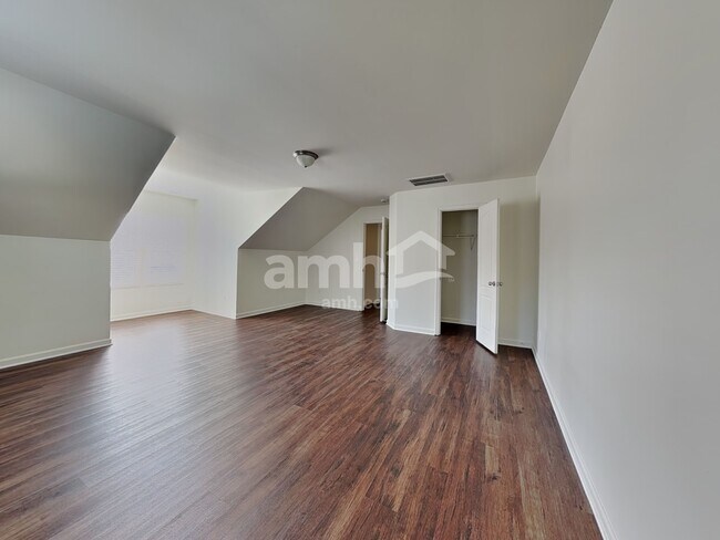 Building Photo - 4314 Tealeaf Dr