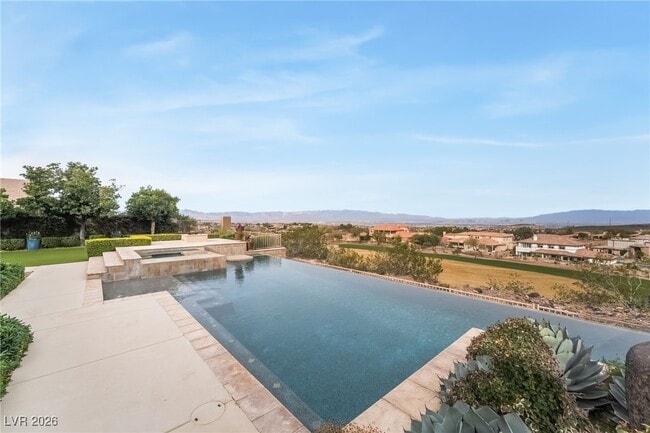 Building Photo - 24 Kittansett Loop