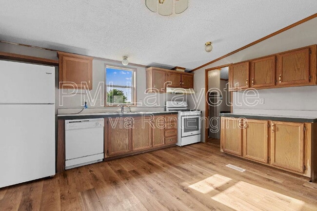 Building Photo - 11024 W 525 N