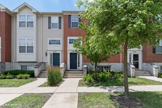 Building Photo - 816 Brodhead Dr