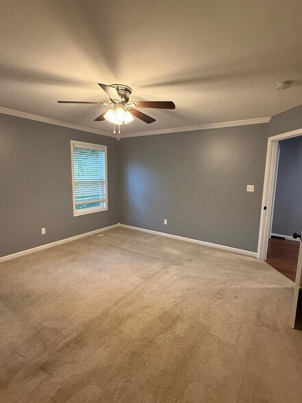 Building Photo - 135 Hogan Rd