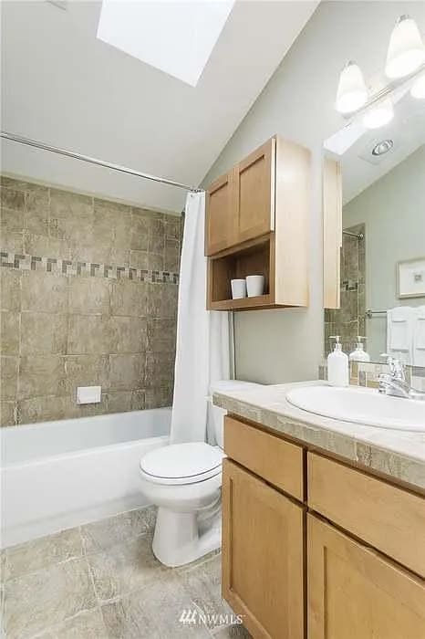 Building Photo - 8403a 8th Ave NW