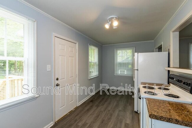 Building Photo - 321 Angier Ave