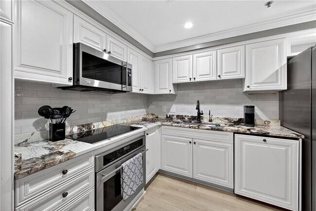 Building Photo - 75 14th St NE