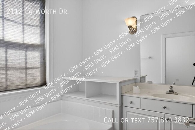Building Photo - 2112 Catworth Dr