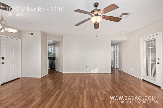 Building Photo - 1825 W Ray Rd