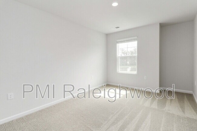 Building Photo - 2326 Chert Ln
