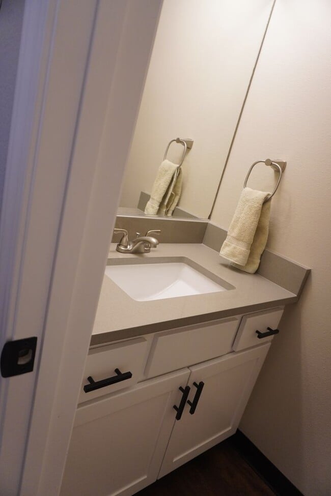 Building Photo - 16409 NE 31st St