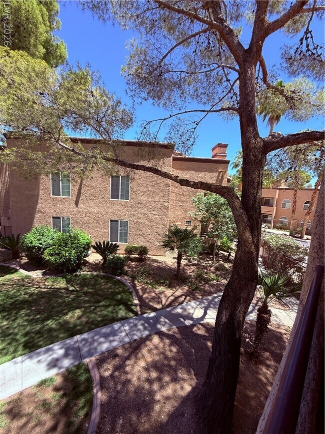 Building Photo - 9325 W Desert Inn Rd