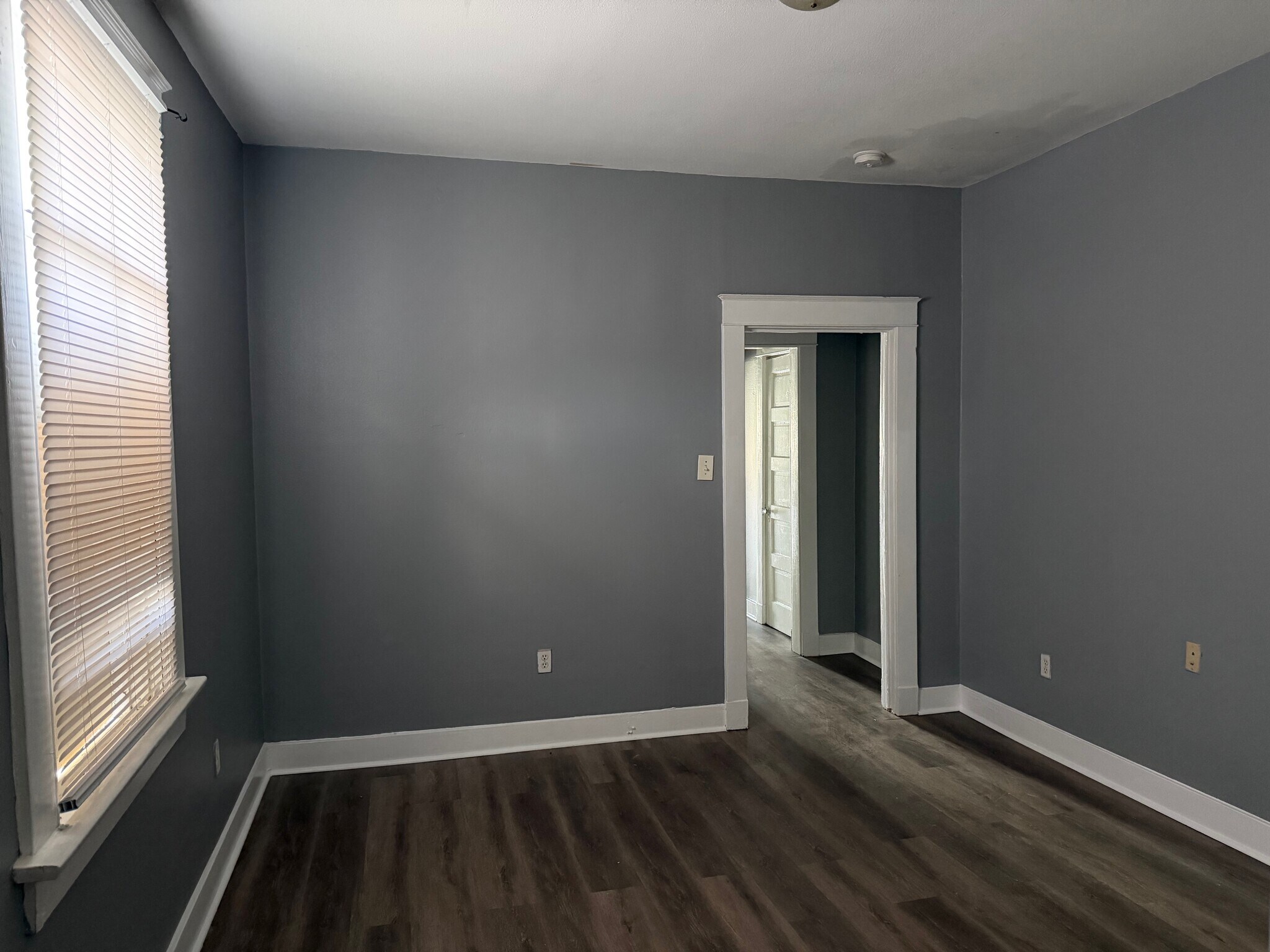 Building Photo - 2454 N Derbigny St