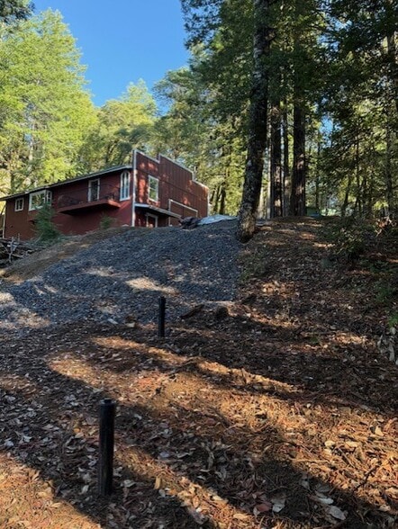 Building Photo - 24500 Ridge Rd