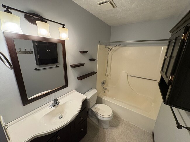 Building Photo - Spacious Single-Family Home with Fenced Backyard & Attached Garage