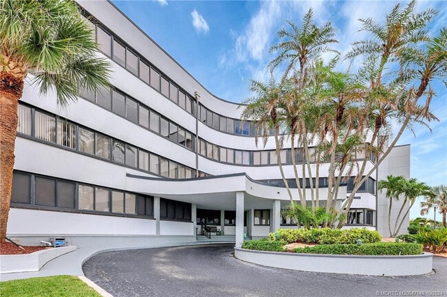 Building Photo - 1357 NE Ocean Blvd