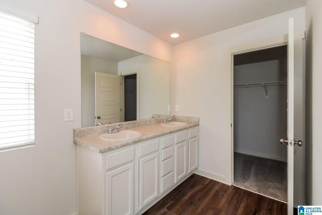 Building Photo - 5508 Cathwick Trce