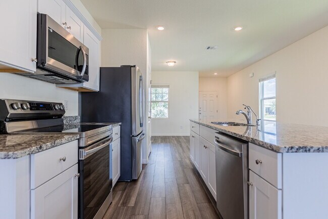Building Photo - 141 Rubrum Rd