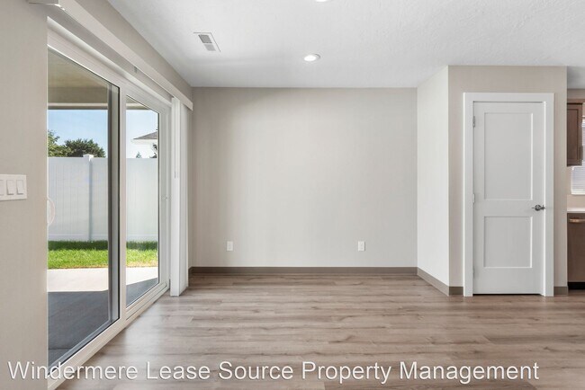 Building Photo - 3 br, 2 bath House - 710 N Jones Lane