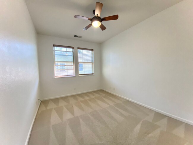 Building Photo - Gorgeous 3 Bedroom Home for Rent! - Niles ...