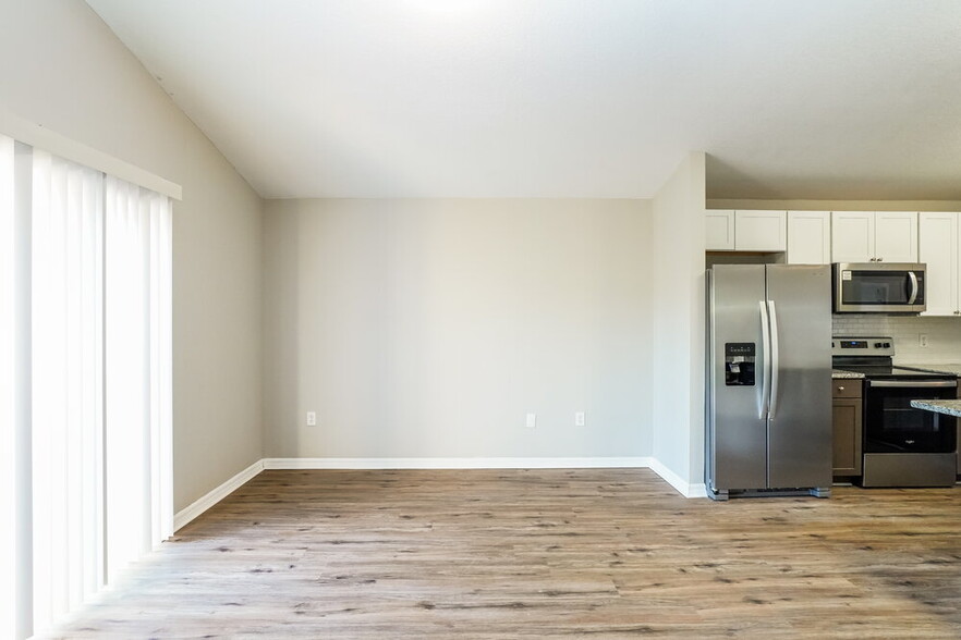 Building Photo - 3352 Kelsey Ln