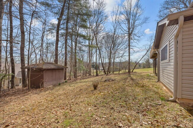 Building Photo - 200 Waterford Dr