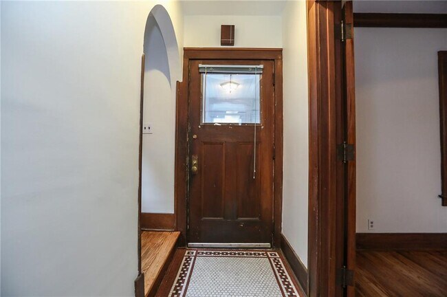 Building Photo - 516 Cedarwood Terrace