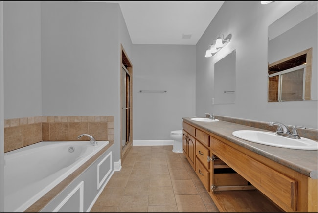 Building Photo - 472 Prairie Field Dr