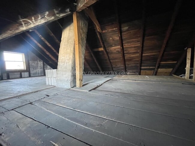 Building Photo - 1310 Amherst St