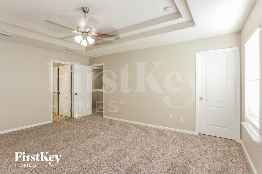 Building Photo - 86041 Aladdins Way