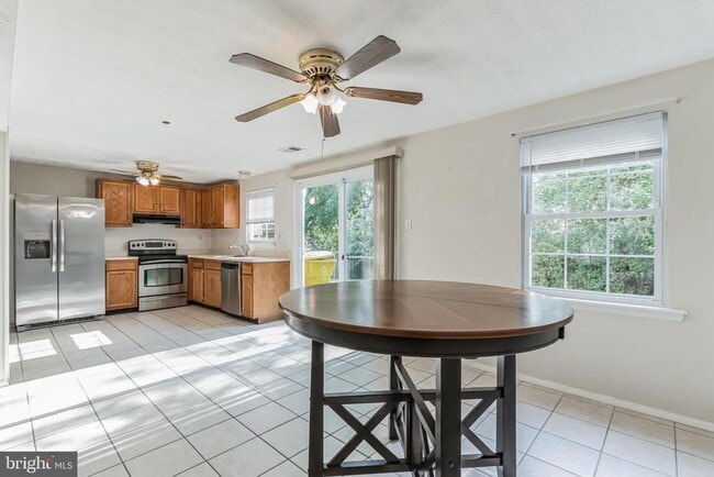 Building Photo - 2530 Vivaldi Ln