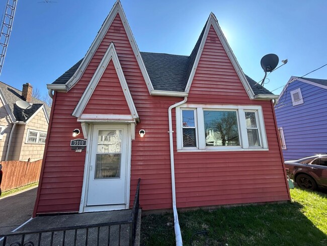 Building Photo - 3510 Wallwerth Dr