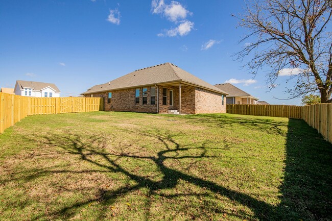 Building Photo - ***2515 Westbrook Loop***