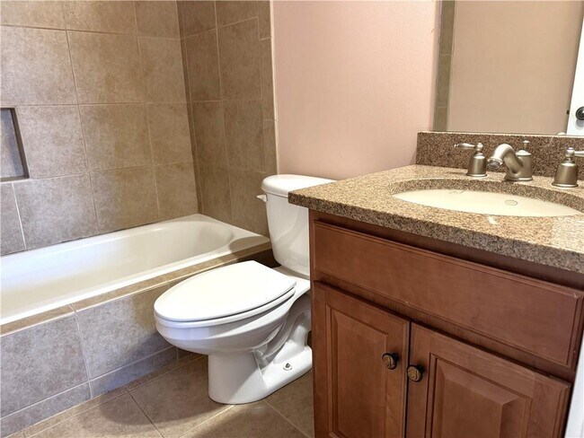 Building Photo - 1520 Vassar Ave