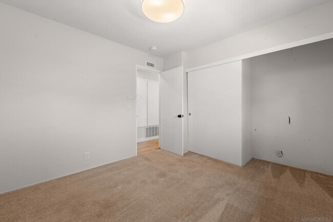 Building Photo - 9851 Caminito Cuadro