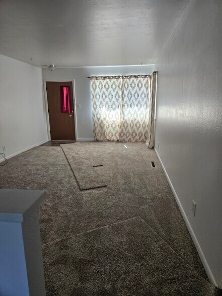 Building Photo - 1418 Laporte Ave