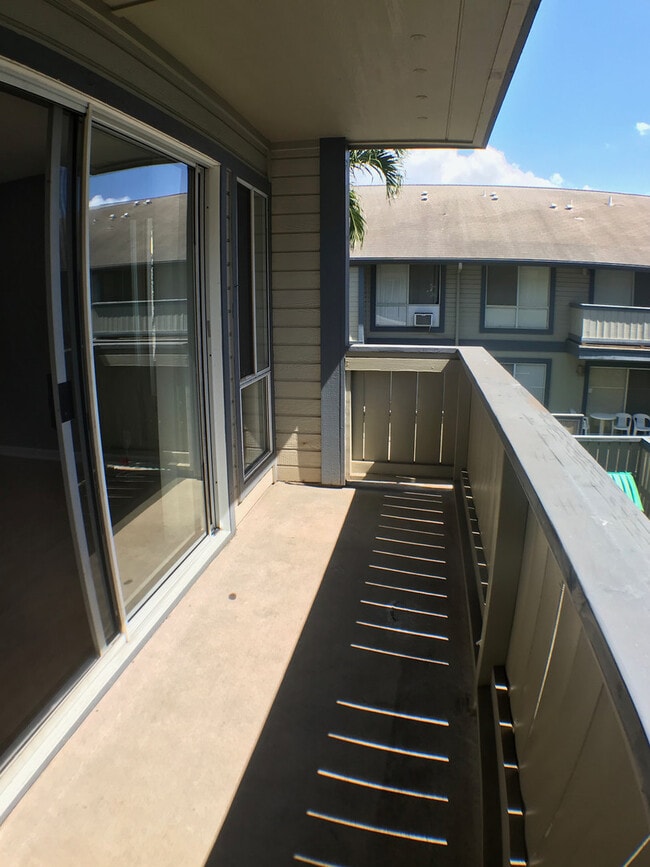 Building Photo - 271NKH