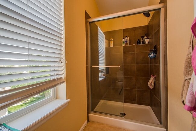 Building Photo - 7765 Lebrun Ct